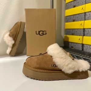 UGG Disquette Slippers Chestnut Suede 1122550-CHE Women's Sizes 7-10 NEW IN BOX
